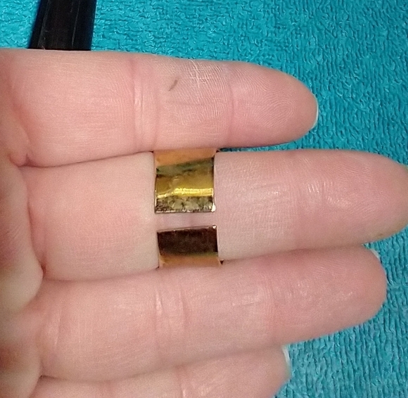 Gold and Silver Glitter Adjustable Statement Ring - Picture 4 of 4